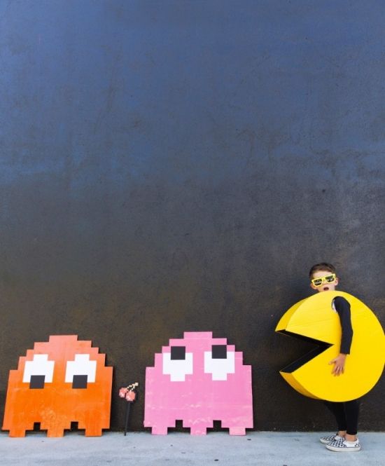 diy-halloween-kids-pac-man-costume-3-660x799-550x665