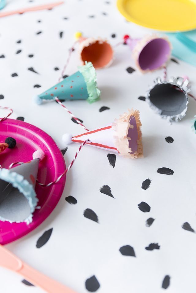 party_hat_garland19